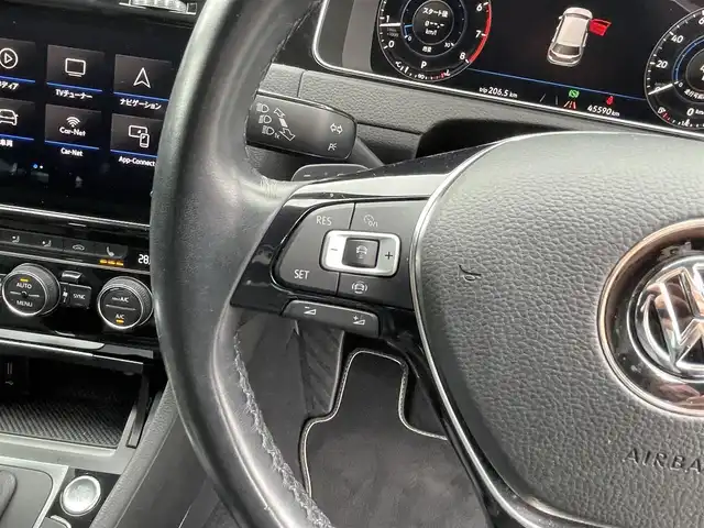 フォルクスワーゲン ゴルフ TSI ハイライン マイスター 栃木県 2020(令2)年 4.6万km 紺 黒革シート　/純正ナビ　/CD/DVD/Blutooth　/バックカメラ　/エマージェンシーブレーキ　/レーンキープアシスト　/アダクティブクルーズコントロール　/ブラインドスポットディテクション　/エレクトロニックパーキングブレーキ　/パーキングアシスト　/前後コーナーセンサー　/ETC2.0　/前席シートヒーター　/スペアキー1本