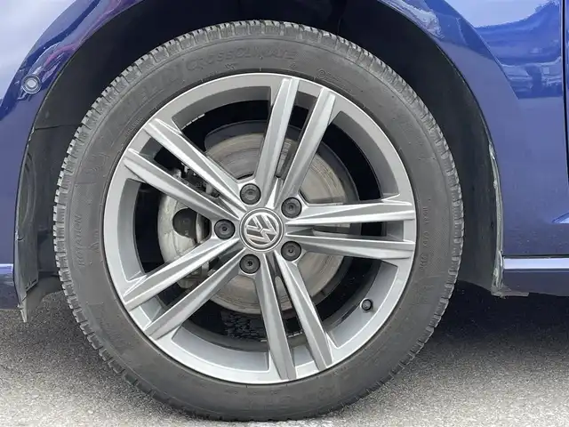 フォルクスワーゲン ゴルフ TSI ハイライン マイスター 栃木県 2020(令2)年 4.6万km 紺 黒革シート　/純正ナビ　/CD/DVD/Blutooth　/バックカメラ　/エマージェンシーブレーキ　/レーンキープアシスト　/アダクティブクルーズコントロール　/ブラインドスポットディテクション　/エレクトロニックパーキングブレーキ　/パーキングアシスト　/前後コーナーセンサー　/ETC2.0　/前席シートヒーター　/スペアキー1本