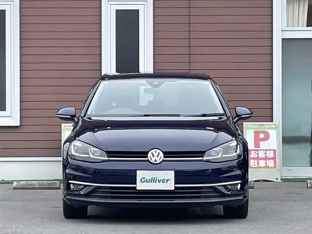 フォルクスワーゲン ゴルフ TSI ハイライン マイスター 栃木県 2020(令2)年 4.6万km 紺 黒革シート　/純正ナビ　/CD/DVD/Blutooth　/バックカメラ　/エマージェンシーブレーキ　/レーンキープアシスト　/アダクティブクルーズコントロール　/ブラインドスポットディテクション　/エレクトロニックパーキングブレーキ　/パーキングアシスト　/前後コーナーセンサー　/ETC2.0　/前席シートヒーター　/スペアキー1本