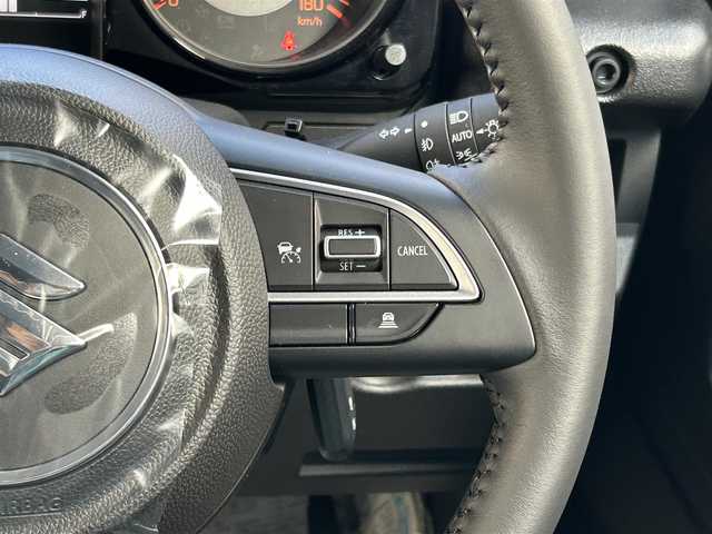 スズキ ジムニー ノマド FC 道東・釧路十勝 2025(令7)年 0.1千km Ｄグリーン 未使用/ワンオーナー/4WD/デュアルカメラブレーキサポート/・衝突被害軽減ブレーキ/・後退時ブレーキサポート/・誤発進抑制機能/・後方誤発進抑制機能/・アクティブクルーズコントロール/ステアリングスイッチ/アイドリングストップ/スマートキー/スペアキー/シートヒーター（D+N席）/背面タイヤ/純正AWサマータイヤ/横滑り防止装置/コーナーセンサー/レーンキープアシスト/オートライト/ダウンヒルアシストコントロール/純正LEDヘッドライト/保証書/取扱説明書/記録簿