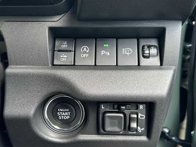 スズキ ジムニー ノマド FC 道東・釧路十勝 2025(令7)年 0.1千km Ｄグリーン 未使用/ワンオーナー/4WD/デュアルカメラブレーキサポート/・衝突被害軽減ブレーキ/・後退時ブレーキサポート/・誤発進抑制機能/・後方誤発進抑制機能/・アクティブクルーズコントロール/ステアリングスイッチ/アイドリングストップ/スマートキー/スペアキー/シートヒーター（D+N席）/背面タイヤ/純正AWサマータイヤ/横滑り防止装置/コーナーセンサー/レーンキープアシスト/オートライト/ダウンヒルアシストコントロール/純正LEDヘッドライト/保証書/取扱説明書/記録簿