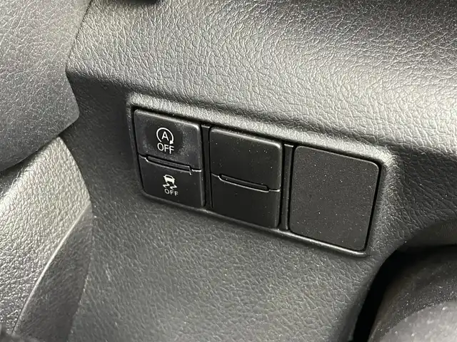 トヨタ シエンタ G クエロ 千葉県 2018(平30)年 2.8万km ブラックマイカ セーフティセンスC/・プリクラッシュセーフティ/・レーンディパーチャーアラート/・オートマチックハイビーム/純正７インチメモリーナビ/・Bluetooth/・フルセグTV/・バックカメラ/両側パワースライドドア/ハーフレザーシート/LEDヘッドライト/スマートキー/純正ビルトインETC