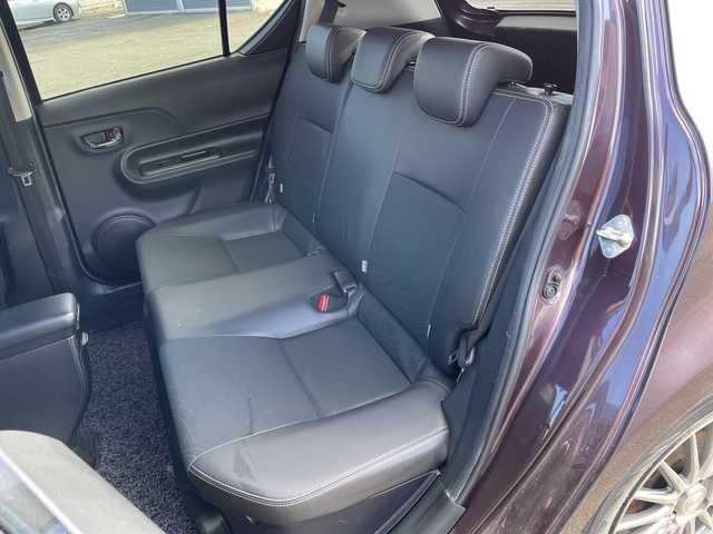 トヨタ アクア G ブラックソフトレザーセレ 道央・札幌 2015(平27)年 15.7万km ディープアメジストマイカメタリック ワンオーナー/寒冷地仕様/社外SDナビ/CD/DVD/BT/フルセグ/横滑り防止装置/クルーズコントロール/バックカメラ/ビルトインETC/ECOMODE/EVMODE/ワイパーデアイサー/ハーフレザーシート/革巻きステアリング/プッシュスタート/スマートキー/ハロゲンヘッドライト/オートライト/フォグランプ/ヘッドライトレベライザー/電動格納ミラー/ウィンカーミラー/純正フロアマット/ドアバイザー/社外AW付夏タイヤ積込/175/65/R15/2020年/山5mm