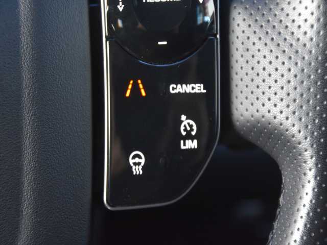 ランドローバー レンジローバーイヴォーク Rダイナミック S 和歌山県 2020(令2)年 3.8万km 黒 ACC /黒革 /純正ナビ /全方位カメラ /Apple carPlay /デジタルインナーミラー /ステアリングヒーター /シートヒーター /コーナーセンサー /電動バックドア /前後ドライブレコーダー /ETC /LEDヘッドライト /スマートキー