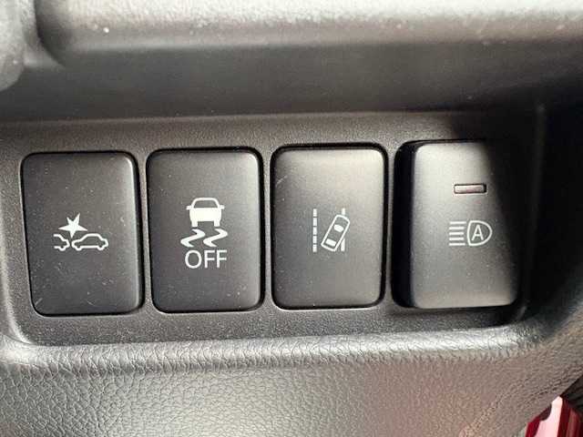 日産 デイズ ルークス ハイウェイスターX Gパッケージ 大阪府 2018(平30)年 4.3万km スパークリングレッドM 純正ナビ/アラウンドビューモニター/エマージェンシーブレーキ/車線逸脱警報/オートマチックハイビーム/両側パワースライドドア/ドライブレコーダー/ETC/LEDヘッドライト/スタッドレスタイヤ/社外アルミホイール/スマートキー×2