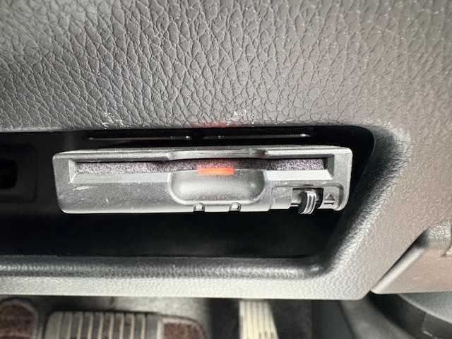 日産 デイズ ルークス ハイウェイスターX Gパッケージ 大阪府 2018(平30)年 4.3万km スパークリングレッドM 純正ナビ/アラウンドビューモニター/エマージェンシーブレーキ/車線逸脱警報/オートマチックハイビーム/両側パワースライドドア/ドライブレコーダー/ETC/LEDヘッドライト/スタッドレスタイヤ/社外アルミホイール/スマートキー×2