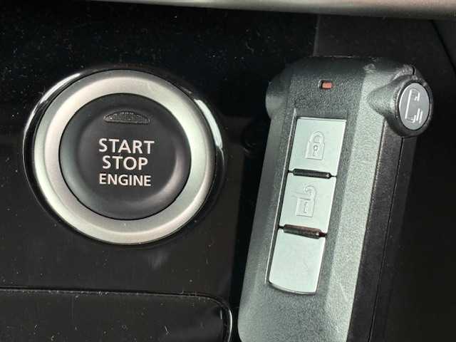 日産 デイズ ルークス ハイウェイスターX Gパッケージ 大阪府 2018(平30)年 4.3万km スパークリングレッドM 純正ナビ/アラウンドビューモニター/エマージェンシーブレーキ/車線逸脱警報/オートマチックハイビーム/両側パワースライドドア/ドライブレコーダー/ETC/LEDヘッドライト/スタッドレスタイヤ/社外アルミホイール/スマートキー×2