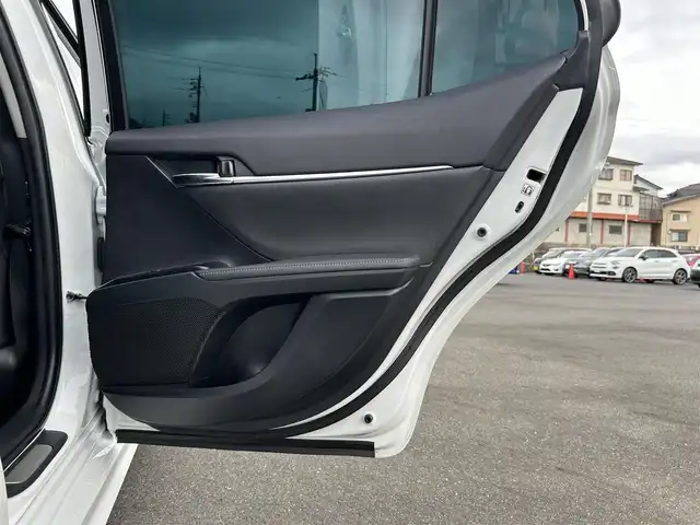 車両画像16