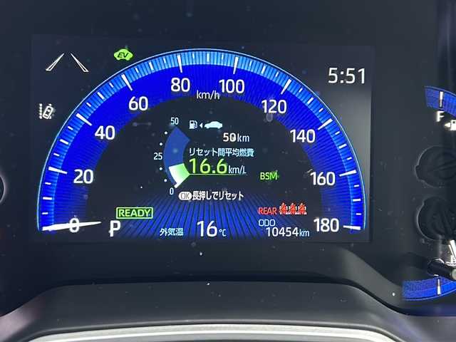 トヨタ カローラ クロス ハイブリッド Z 福井県 2023(令5)年 1.1万km プラチナホワイトパールマイカ ワンオーナー/保証書/取扱説明書/スマートキー/プッシュスタート/ステアリングスイッチ/クルーズコントロール/LEDヘッドライト/ヘッドライトレベライザー/オートライト/オートハイビーム/フォグランプ/パワーバックドア/レーンアシスト/プリクラッシュ/ビルトインＥＴＣ/フルレザーシート/シートヒーター/運転席パワーシート/アラウンドビューモニター