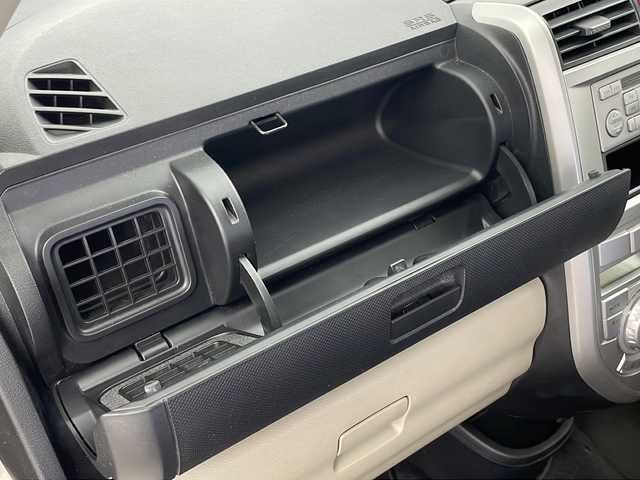 ホンダ ゼスト D 新潟県 2010(平22)年 5.3万km プレミアムホワイトパール 純正オーディオ/（CD/FM/AM)/純正フロアマット/Wエアバッグ/AAC/ドアバイザー/ABS/ 取扱説明書
