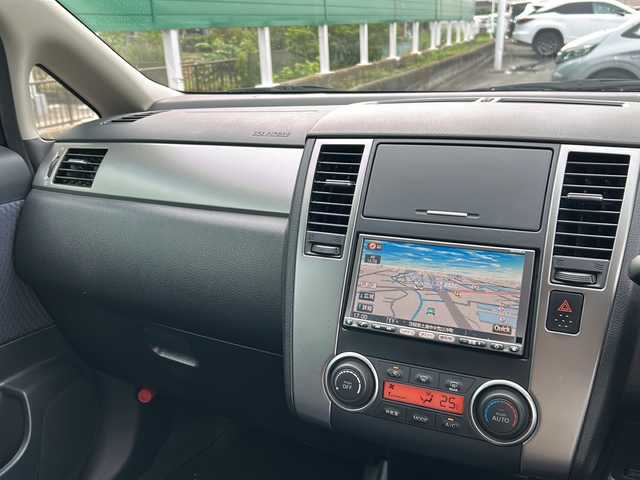日産 ティーダ 15M 茨城県 2010(平22)年 14.8万km ダークブルー ワンオーナー/純正HDDナビ/AM/FM/CD/DVD/BT/フルセグTV/盗難防止装置/純正フロアマット/純正15インチアルミホイール/ビルトインETC/保証書、取扱説明書