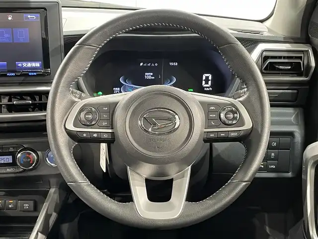 ダイハツ ロッキー プレミアム G HEV 愛知県 2021(令3)年 3.3万km ブラックマイカメタリック/シャイニングホワイトパール ２トーン　/純正９インチナビ　/(AM/FM/Bluetooth/フルセグTV/SD/CD・DVD再生）/パノラマモニター　/レーダークルーズコントロール　/衝突軽減ブレーキ　/シートヒーター　/ＬＥＤヘッドライト　/オートブレーキホールド機能/コーナーセンサー　/ＵＳＢ端子　/ＬＥＤフォグ/車線逸脱警報/純正フロアマット