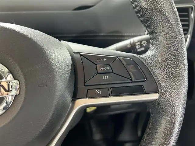 日産 セレナ ハイウェイスターVセレクションⅡ 佐賀県 2018(平30)年 5.3万km ブリリアントホワイトパール ワンオーナー/純正９インチナビ/フルセグTV/CD/DVD/SD/BT/AM/FM/フリップダウンモニター/両側パワースライドドア/全方位カメラ/自動駐車システム/衝突被害軽減装置/車線逸脱警報/コーナーセンサー/クルーズコントロール/ＬＥＤヘッドライト/純正16インチアルミホイール/フロアマット/ウォークスルー/プッシュスタート