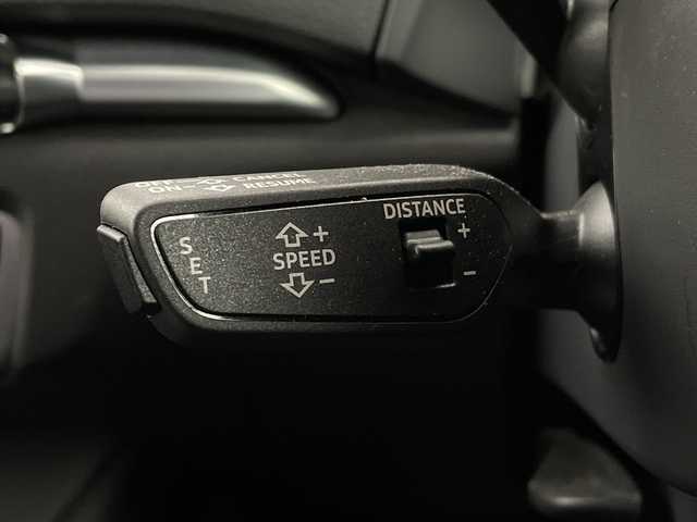アウディ Ａ３ スポーツバック 1．4 TFSI 新潟県 2017(平29)年 8.3万km フローレットシルバーM アウディプレセンスフロント/純正メモリナビ/　　CD/AM/FM/フルセグ/BT/AUX/USB/SD/バーチャルコックピット/バックモニター/クルーズコントロール/オートライト/運転席パワーシート/前席シートヒーター/純正17インチアルミホイール付/パドルシフト/ステアリングスイッチ/電動パーキングブレーキ/アイドリングストップ/スペアキー/スマートキー/ETC
