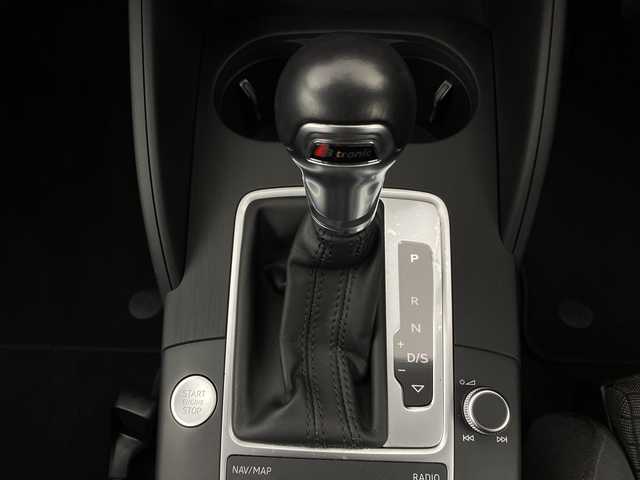 アウディ Ａ３ スポーツバック 1．4 TFSI 新潟県 2017(平29)年 8.3万km フローレットシルバーM アウディプレセンスフロント/純正メモリナビ/　　CD/AM/FM/フルセグ/BT/AUX/USB/SD/バーチャルコックピット/バックモニター/クルーズコントロール/オートライト/運転席パワーシート/前席シートヒーター/純正17インチアルミホイール付/パドルシフト/ステアリングスイッチ/電動パーキングブレーキ/アイドリングストップ/スペアキー/スマートキー/ETC