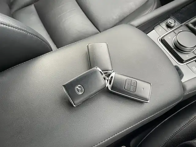 マツダ マツダ３セダン XD Lパッケージ 長崎県 2020(令2)年 7.5万km マシーングレープレミアムM 全方位カメラ/純正ナビ/衝突軽減ブレーキ/ブラインドスポットモニター/黒レザーシート/運転席パワーシート/ドライブレコーダー前後/ETC/パドルシフト/シートメモリー/レーダークルーズコントロール/シートヒーター/クリアランスソナー/ステアリングスイッチ/ハンドルヒーター/オートライト/LEDヘッドライト/スペアキー