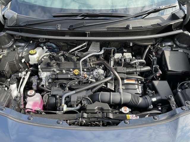 トヨタ ヤリスクロス ハイブリッド Z ウルバーノ 岩手県 2025(令7)年 0.8万km 黒／グレー ワンオーナー 寒冷地仕様 ナビ 全周囲C フルセグ BSM 電動ハーフレザーシート シートヒーター ステアリングヒーター レーダークルーズ HDMI ビルドインETC2.0 純正ブラック18AW ヒルディセントコントロール スマートキー