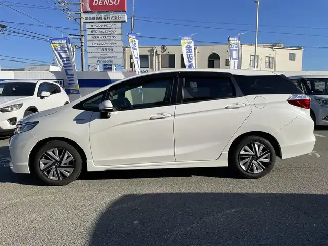 ホンダ シャトル ハイブリッド X 兵庫県 2015(平27)年 11.1万km ホワイトオーキッドパール 【(株)IDOMが運営する【じしゃロン姫路店】の自社ローン対象車両になります。こちらは現金ご利用時の価格です。自社ローンご希望の方は別途その旨お申付け下さい。】/純正インターナビ、Bluetooth/CD/DVD/USB/HDMI/パドルシフト/LEDヘッドランプ/ビルトインETC/ステアリングスイッチ/クルーズコントロール