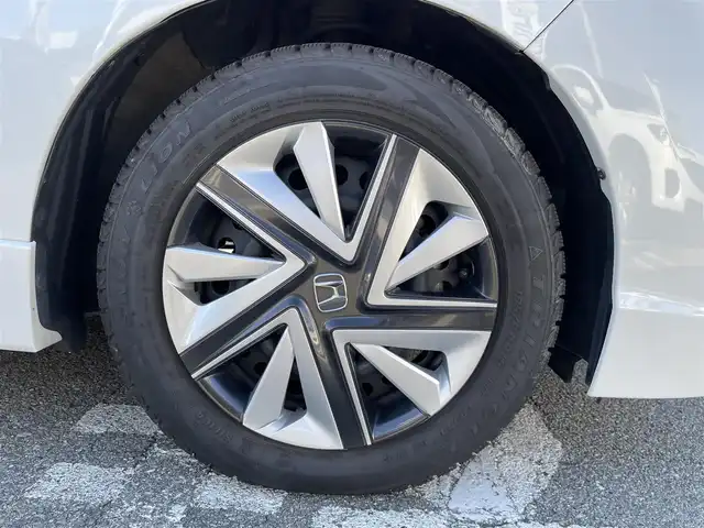 ホンダ シャトル ハイブリッド X 兵庫県 2015(平27)年 11.1万km ホワイトオーキッドパール 【(株)IDOMが運営する【じしゃロン姫路店】の自社ローン対象車両になります。こちらは現金ご利用時の価格です。自社ローンご希望の方は別途その旨お申付け下さい。】/純正インターナビ、Bluetooth/CD/DVD/USB/HDMI/パドルシフト/LEDヘッドランプ/ビルトインETC/ステアリングスイッチ/クルーズコントロール