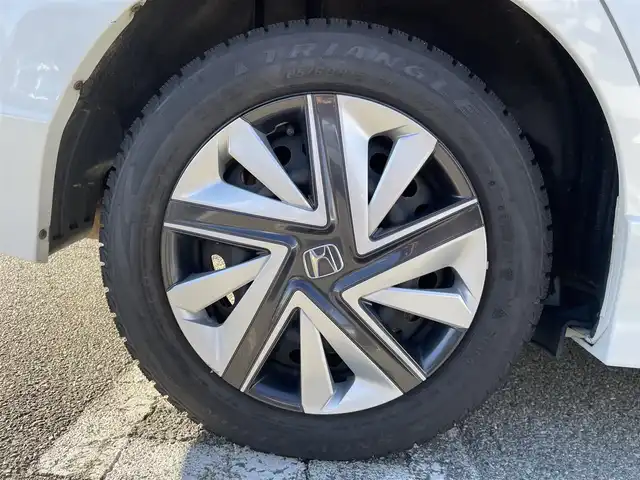 ホンダ シャトル ハイブリッド X 兵庫県 2015(平27)年 11.1万km ホワイトオーキッドパール 【(株)IDOMが運営する【じしゃロン姫路店】の自社ローン対象車両になります。こちらは現金ご利用時の価格です。自社ローンご希望の方は別途その旨お申付け下さい。】/純正インターナビ、Bluetooth/CD/DVD/USB/HDMI/パドルシフト/LEDヘッドランプ/ビルトインETC/ステアリングスイッチ/クルーズコントロール