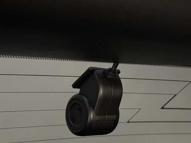 日産 キックス X ツートーンインテリアED 兵庫県 2022(令4)年 2.3万km ダークブルー 社外メモリナビ(CD/DVD/SD/Bluetooth/フルセグTV)/全方位カメラ/レザーシート/シートヒーター/純正17インチアルミホイール/純正フロアマット/ルーフレール/オートライト/LEDヘッドライト/コーナーセンサー/デジタルインナーミラー/ETC/ステアリングジーター/スペアキー