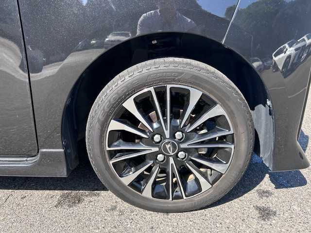 ダイハツ タント カスタム RS 大阪府 2022(令4)年 4.2万km ブラックマイカメタリック 純正9インチディスプレイオーディオ/バックカメラ/衝突被害軽減システム/レーンキープアシスト/コーナーセンサー/シートヒーター/純正アルミホイール/純正フロアマット/両側パワースライドドア/ハーフレザー/アイドリングストップ/LEDヘッドライト/スマートキー/プッシュスタートボタン