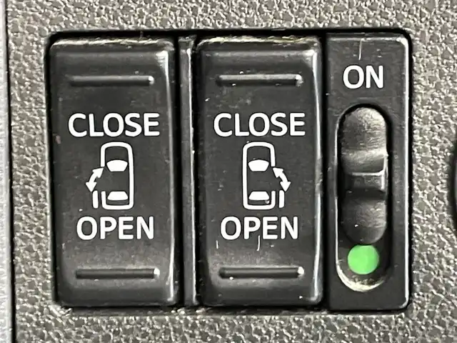 ダイハツ タント X VS SAⅢ 愛知県 2019(平31)年 4.8万km パールホワイトⅢ 純正ナビ【NSZN-W69D】/パノラミックビューモニター/両側パワースライドドア/シートヒーター/衝突軽減ブレーキ/車線逸脱警報/クリアランスソナー/先行車発進告知/オートハイビーム/アクセサリーソケット/USB入力端子/ＩＳＯＦＩＸ/アイドリングストップ/オートエアコン/LEDヘッドライト/純正14インチアルミホイール