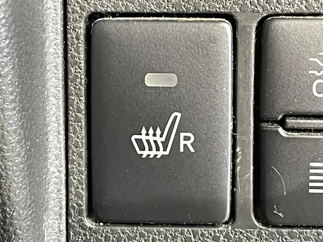 ダイハツ タント X VS SAⅢ 愛知県 2019(平31)年 4.8万km パールホワイトⅢ 純正ナビ【NSZN-W69D】/パノラミックビューモニター/両側パワースライドドア/シートヒーター/衝突軽減ブレーキ/車線逸脱警報/クリアランスソナー/先行車発進告知/オートハイビーム/アクセサリーソケット/USB入力端子/ＩＳＯＦＩＸ/アイドリングストップ/オートエアコン/LEDヘッドライト/純正14インチアルミホイール