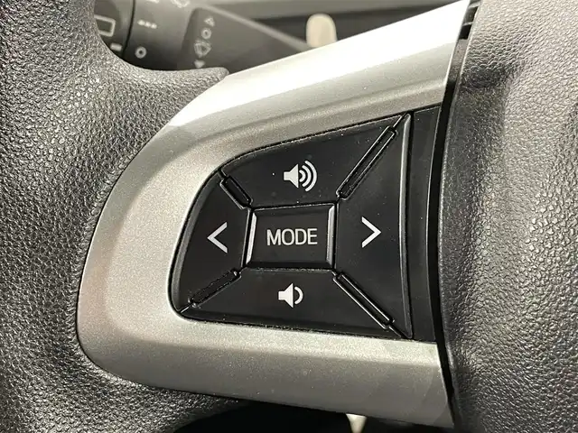 ダイハツ タント X VS SAⅢ 愛知県 2019(平31)年 4.8万km パールホワイトⅢ 純正ナビ【NSZN-W69D】/パノラミックビューモニター/両側パワースライドドア/シートヒーター/衝突軽減ブレーキ/車線逸脱警報/クリアランスソナー/先行車発進告知/オートハイビーム/アクセサリーソケット/USB入力端子/ＩＳＯＦＩＸ/アイドリングストップ/オートエアコン/LEDヘッドライト/純正14インチアルミホイール