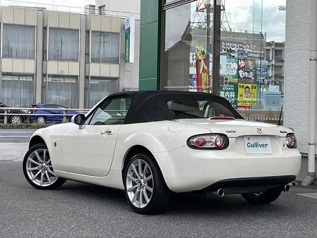 マツダ ロードスター RS 愛知県 2007(平19)年 10.7万km マーブルホワイト /禁煙//6速マニュアル//茶革シート//前席シートヒーター//社外オーディオ カロッツェリア/CD/ラジオ//革巻きステアリング//黒幌//ETC//純正17AW//アルミペダル//HIDヘッドライト//フォグランプ//キーレス//純正フロアマット//取扱説明書//保証書//記録簿H19H23-H27H29R2R6