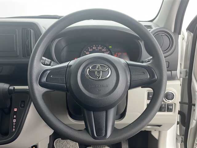 トヨタ パッソ X 道央・札幌 2023(令5)年 0.8万km ホワイト ・4WD/・寒冷地仕様/・ワンオーナー/・フロントワイパーデアイザー/・前後ドラレコ/・運転席シートヒーター/・ベンチシート/・オートライト/・オートマチックハイビーム/・アイドリングストップ/・横滑り防止装置/・スマートアシスト