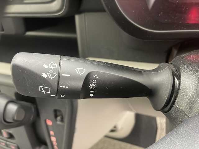 トヨタ パッソ X 道央・札幌 2023(令5)年 0.8万km ホワイト ・4WD/・寒冷地仕様/・ワンオーナー/・フロントワイパーデアイザー/・前後ドラレコ/・運転席シートヒーター/・ベンチシート/・オートライト/・オートマチックハイビーム/・アイドリングストップ/・横滑り防止装置/・スマートアシスト