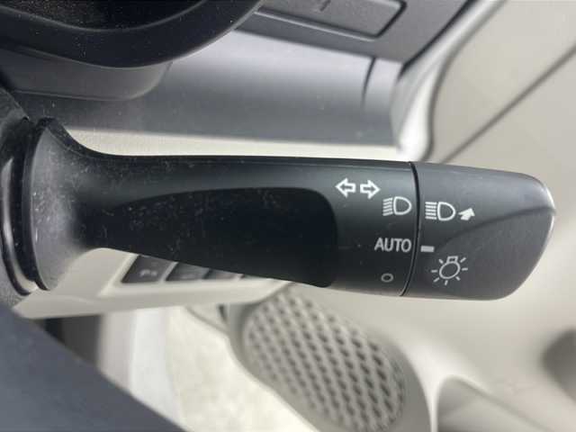 トヨタ パッソ X 道央・札幌 2023(令5)年 0.8万km ホワイト ・4WD/・寒冷地仕様/・ワンオーナー/・フロントワイパーデアイザー/・前後ドラレコ/・運転席シートヒーター/・ベンチシート/・オートライト/・オートマチックハイビーム/・アイドリングストップ/・横滑り防止装置/・スマートアシスト