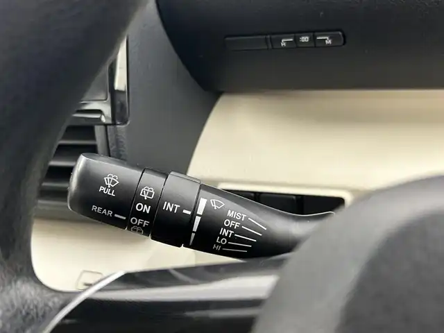 トヨタ シエンタ 千葉県 2016(平28)年 8.1万km ホワイトパールクリスタルシャイン セーフティセンスC/・プリクラッシュセーフティシステム/・レーンディパーチャーアラート/・オートマチックハイビーム/純正7インチメモリーナビ/・Bluetooth/・ワンセグTV/・バックカメラ/片側パワースライドドア/スマートキー/プッシュスタート