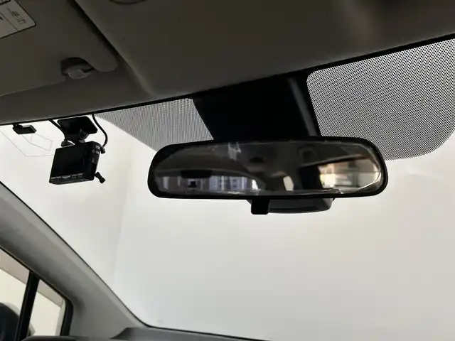 トヨタ シエンタ 千葉県 2016(平28)年 8.1万km ホワイトパールクリスタルシャイン セーフティセンスC/・プリクラッシュセーフティシステム/・レーンディパーチャーアラート/・オートマチックハイビーム/純正7インチメモリーナビ/・Bluetooth/・ワンセグTV/・バックカメラ/片側パワースライドドア/スマートキー/プッシュスタート