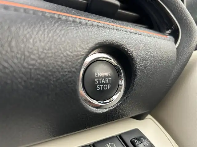 トヨタ シエンタ 千葉県 2016(平28)年 8.1万km ホワイトパールクリスタルシャイン セーフティセンスC/・プリクラッシュセーフティシステム/・レーンディパーチャーアラート/・オートマチックハイビーム/純正7インチメモリーナビ/・Bluetooth/・ワンセグTV/・バックカメラ/片側パワースライドドア/スマートキー/プッシュスタート