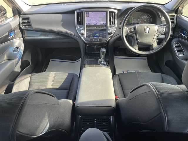 トヨタ クラウン ハイブリッド アスリートS 宮城県 2013(平25)年 12.6万km プレシャスブラックパール (株)IDOMが運営する【じしゃロン仙台店】の自社ローン専用車両になりますこちらは現金またはオートローンご利用時の価格です。自社ローンご希望の方は別途その旨お申付け下さい/純正ナビ/Bluetooth/アラウンドビューモニター/パワーシート/シートヒーター/ステアリングヒーター/ETC/ICS