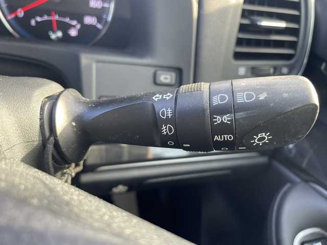 トヨタ クラウン ハイブリッド アスリートS 宮城県 2013(平25)年 12.6万km プレシャスブラックパール (株)IDOMが運営する【じしゃロン仙台店】の自社ローン専用車両になりますこちらは現金またはオートローンご利用時の価格です。自社ローンご希望の方は別途その旨お申付け下さい/純正ナビ/Bluetooth/アラウンドビューモニター/パワーシート/シートヒーター/ステアリングヒーター/ETC/ICS