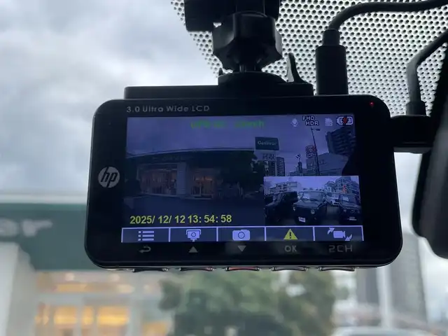 トヨタ ヴォクシー ZS 煌Ⅱ 島根県 2021(令3)年 2.7万km ブラック 社外９型メモリナビ　/フルセグTV　/ＤＶＤ再生　/Ｂｌｕｅｔｏｏｔｈ接続　/ＥＴＣ　/前後ドライブレコーダー　/両側パワースライドドア　/クルーズコントロール　/衝突軽減ブレーキ　/アイドリングストップ/レーンキープアシスト/前後コーナーセンサー　/オートハイビーム／ライト/純正LEDヘッドライト　/純正１６インチアルミホイール/純正フロアマット