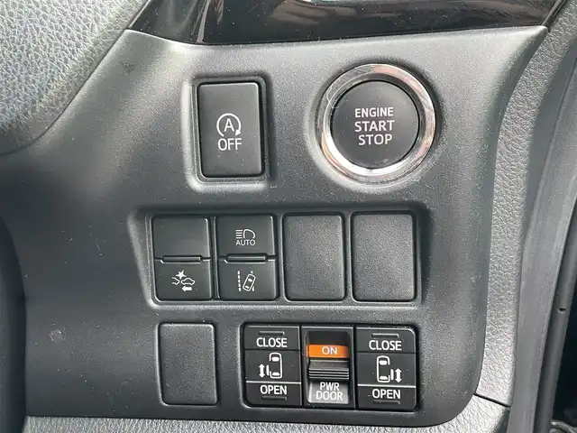 トヨタ ヴォクシー ZS 煌Ⅱ 島根県 2021(令3)年 2.7万km ブラック 社外９型メモリナビ　/フルセグTV　/ＤＶＤ再生　/Ｂｌｕｅｔｏｏｔｈ接続　/ＥＴＣ　/前後ドライブレコーダー　/両側パワースライドドア　/クルーズコントロール　/衝突軽減ブレーキ　/アイドリングストップ/レーンキープアシスト/前後コーナーセンサー　/オートハイビーム／ライト/純正LEDヘッドライト　/純正１６インチアルミホイール/純正フロアマット