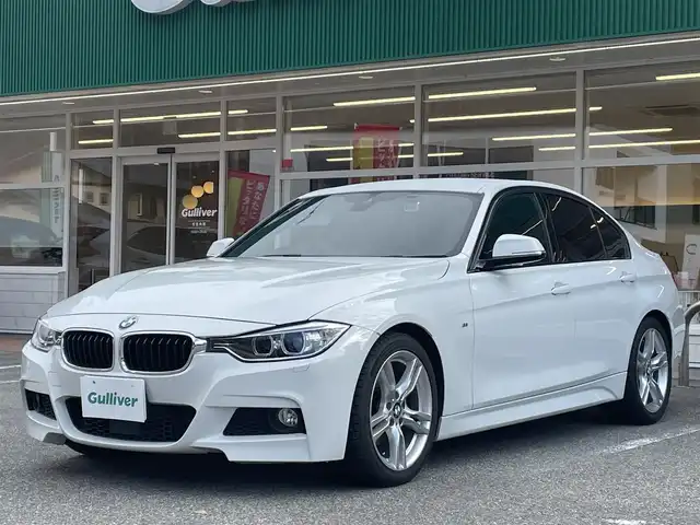 ＢＭＷ ３２０ｉ Mスポーツ 岐阜県 2014(平26)年 6.1万km アルピンホワイトⅢ ターボ/純正ナビ/【Bluetooth．CD.DVD.AM/FM．USB.AUX】/パワーシート/シートメモリ/クルーズコントロール/レーンキープアシスト/コーナーセンサー/ドライブレコーダー/バックカメラ/HIDオートライト/フォグライト/ウィンカーミラー/横滑り防止装置/純正アルミホイール/保証書/取扱説明書/スペアキー