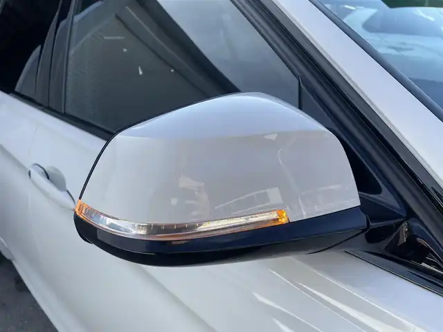 ＢＭＷ ３２０ｉ Mスポーツ 岐阜県 2014(平26)年 6.1万km アルピンホワイトⅢ ターボ/純正ナビ/【Bluetooth．CD.DVD.AM/FM．USB.AUX】/パワーシート/シートメモリ/クルーズコントロール/レーンキープアシスト/コーナーセンサー/ドライブレコーダー/バックカメラ/HIDオートライト/フォグライト/ウィンカーミラー/横滑り防止装置/純正アルミホイール/保証書/取扱説明書/スペアキー