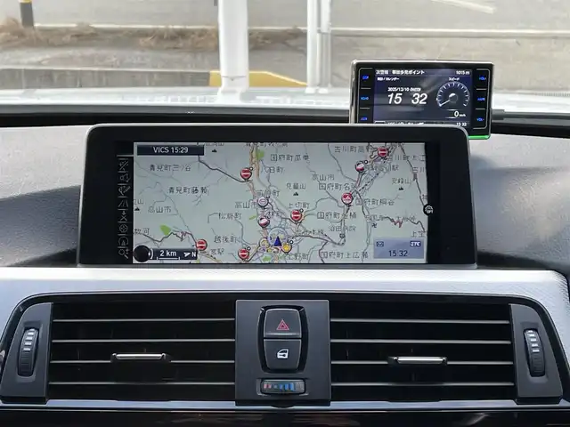 ＢＭＷ ３２０ｉ Mスポーツ 岐阜県 2014(平26)年 6.1万km アルピンホワイトⅢ ターボ/純正ナビ/【Bluetooth．CD.DVD.AM/FM．USB.AUX】/パワーシート/シートメモリ/クルーズコントロール/レーンキープアシスト/コーナーセンサー/ドライブレコーダー/バックカメラ/HIDオートライト/フォグライト/ウィンカーミラー/横滑り防止装置/純正アルミホイール/保証書/取扱説明書/スペアキー