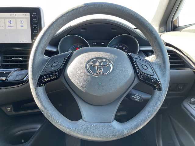トヨタ Ｃ－ＨＲ S－T 栃木県 2022(令4)年 1.6万km プラチナホワイトパールマイカ ワンオーナー/バックカメラ/Ｂｌｕｅｔｏｏｔｈ/ドライブレコーダー/クルーズコントロール/ＭＴ付ＡＴ/スペアキー/ＵＳＢ入力端子/純正フロアマット/純正アルミホイール/コーナーセンサー/ＬＥＤライト/ABS/横滑り防止機能/レーンキープアシスト/盗難防止装置/衝突被害軽減システム/取扱説明書/保証書