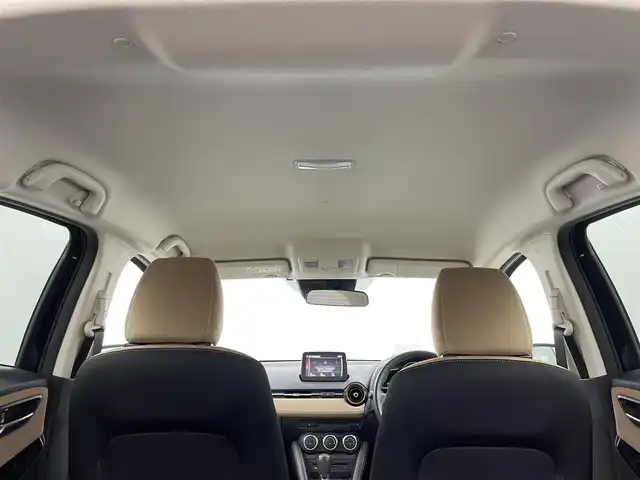 マツダ デミオ 岡山県 2016(平28)年 2.3万km ディープクリスタルブルーマイカ 純正ナビ　/シートヒーター　/ＬＥＤヘッドライト　/ＥＴＣ　/クルーズコントロール　/ブラインドスポットモニター　/フルセグ　/Ｂｌｕｅｔｏｏｔｈ　/スマートキー　/アイドリングストップ　/オートライト　/フォグライト/禁煙車/ヘッドアップディスプレイ/パドルシフト