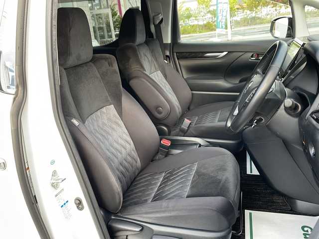 トヨタ アルファード S 山形県 2018(平30)年 6.9万km ホワイトパールクリスタルシャイン 禁煙車/Toyota Safety Sense P/・プリクラッシュセーフティ/・レーンディパーチャーアラート/・オートマチックハイビーム/・レーダークルーズコントロール/ブラインドスポットモニター/純正ナビ(CD.DVD.BT.SD.USB.AUX)/バックカメラ/フルセグ/JBLサウンド/純正フリップダウンモニター/両側パワースライドドア/ビルトインETC2.0/パーキングアシスト/クリアランスソナー/電動パーキングブレーキ/オートホールド/LEDヘッドライト/スタッドレスタイヤ積込み（AW付）