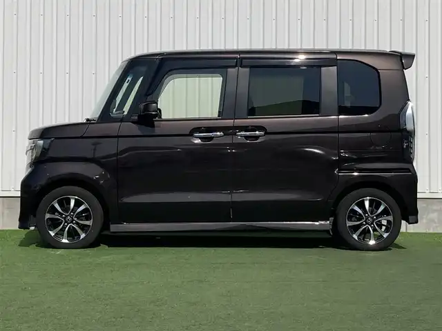ホンダ Ｎ ＢＯＸ カスタム G L ホンダセンシング 香川県 2019(令1)年 4.2万km プレミアムグラマラスブロンズP 登録時走行距離：41119km/ディーラー純正ナビ/　CD DVD BT フルセグTV/バックカメラ/パワースライドドア/衝突被害軽減装置/レーンキープアシスト/レーダークルーズコントロール/横滑り防止装置/LEDヘッドライト/オートライト/フォグランプ/ビルトインETC/ステアリングスイッチ/プッシュスタート/スマートキー