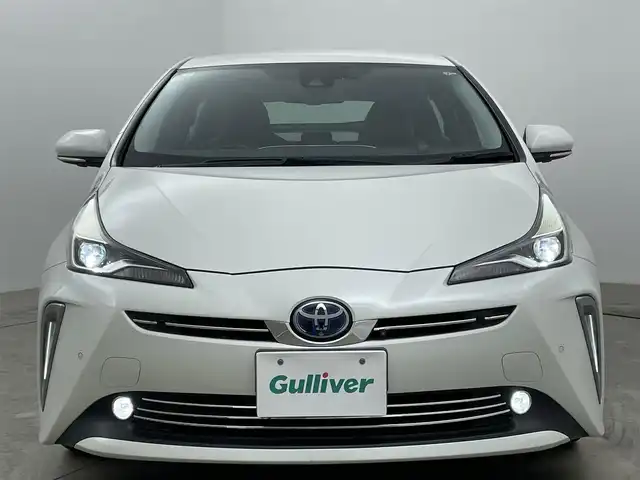 トヨタ プリウス A ツーリングセレクション 岡山県 2019(平31)年 5.4万km ホワイトパールクリスタルシャイン 純正１１.6インチナビ/（フルセグTV/Bluetooth/USB）/衝突軽減ブレーキ/レーダークルーズコントロール/黒合皮シート/ビルトインETC2.0/テレビキャンセラー/シートヒーター/ＬＥＤヘッドライト　/オートハイビーム/バックカメラ/ドライブレコーダー/ブラインドスポットモニター/アイドリングストップ/プッシュスタート/スマートキー×2/取扱説明書/新車保証書