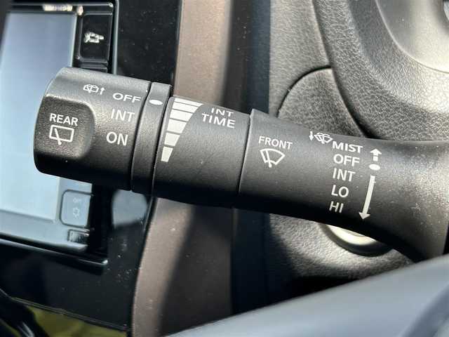 日産 ノート e－パワー メダリスト 奈良県 2017(平29)年 6.2万km ブリリアントホワイトパール 純正ナビ(フルセグTV/CD/DVD/AM・FM/BT/AUX)/バックカメラ/ETC/前方ドラレコ/インテリジェントエマージェンシーブレーキ/車線逸脱警報/標識認識機能/踏み間違い防止アシスト/ふらつき警報/LEDヘッドライト/ハーフレザーシート/純正15インチアルミホイール/純正フロアマット