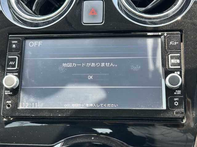 日産 ノート e－パワー メダリスト 奈良県 2017(平29)年 6.2万km ブリリアントホワイトパール 純正ナビ(フルセグTV/CD/DVD/AM・FM/BT/AUX)/バックカメラ/ETC/前方ドラレコ/インテリジェントエマージェンシーブレーキ/車線逸脱警報/標識認識機能/踏み間違い防止アシスト/ふらつき警報/LEDヘッドライト/ハーフレザーシート/純正15インチアルミホイール/純正フロアマット